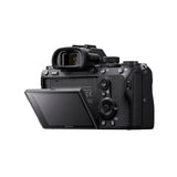 Sony A7 III + 28-70mm OSS (Black) - (ILCE-7M3K/B) - (α7 III) - (Alpha 7 III)