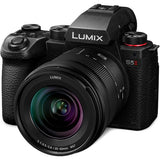 Panasonic Lumix DC-S9 + 28-200mm, jet black
