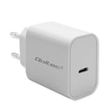 Slim 230V 5V/1A USB Wall Charger - Black