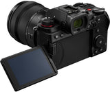 Panasonic Lumix DC-S5 + 20-60mm f/3.5-5.6