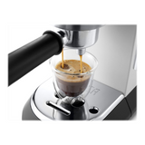 Delonghi - Dedica Pump Espresso - EC685W - Pump pressure 15 bar - Built-in milk frother - Semi-automatic - 1300 W - White