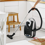 Adler AD 7069 Bagged Vacuum Cleaner - 3200W, 3.5L - Black