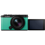 Panasonic Lumix DC-S9N + LUMIX S 18-40mm / F4.5-6.3 (Mint Green)