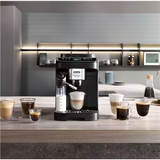 Delonghi Coffee maker - Magnifica Evo - Pump pressure 15 bar - Built-in milk frother - Automatic - 1450 W - Black